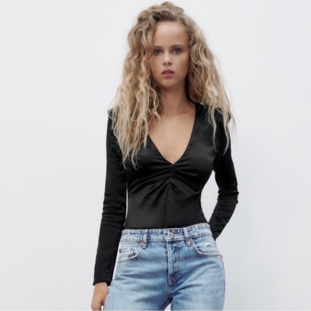 Zara Bodysuit - Picture 2 of 9